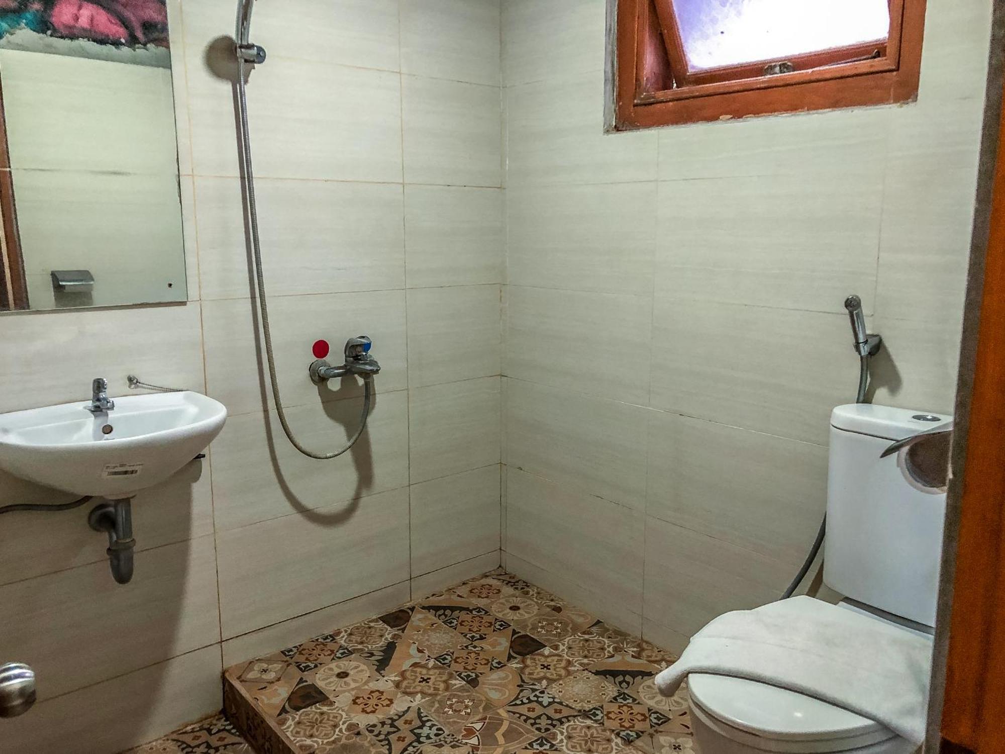 Arys Garden Hotel Yogyakarta Exterior photo